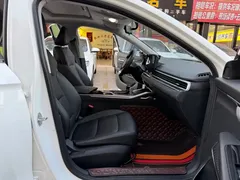 2022 Geely Emgrand 4th Gen 1.5L CVT Premium, белый — фото 6