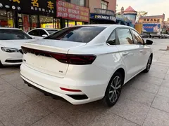 2022 Geely Emgrand 4th Gen 1.5L CVT Premium, белый — фото 8