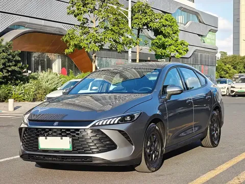2025 BYD Qin PLUS DM-i PHEV Smart Driving 55km Leading