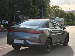 2025 BYD Qin PLUS DM-i PHEV Smart Driving 55km Leading — фото 7