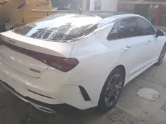 2020 Kia K5 270T CVVD Luxury, белый — фото 3