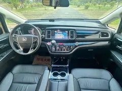2019 Honda Elysion 2.0L Hybrid Luxury — фото 13