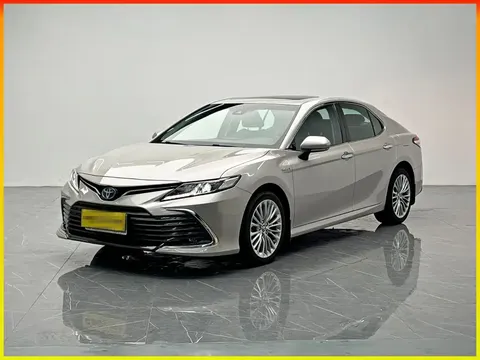 2021 Toyota Camry Hybrid 2.5HGVP Leading