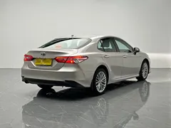 2021 Toyota Camry Hybrid 2.5HGVP Leading — фото 6