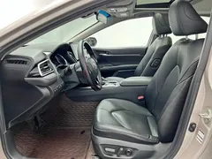 2021 Toyota Camry Hybrid 2.5HGVP Leading — фото 14