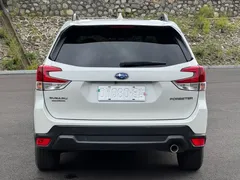 2022 Subaru Forester 2.0i AWD Luxury EyeSight, белый — фото 5