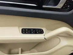 2021 Porsche Cayenne E-Hybrid 2.0T PHEV, чёрный — фото 9
