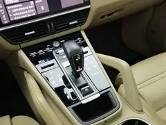 2021 Porsche Cayenne E-Hybrid 2.0T PHEV, чёрный — фото 13