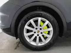 2021 Porsche Cayenne E-Hybrid 2.0T PHEV, чёрный — фото 17