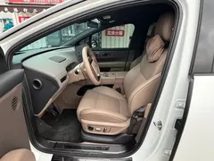 2026 Li Auto i6 2WD Standard, белый — фото 7