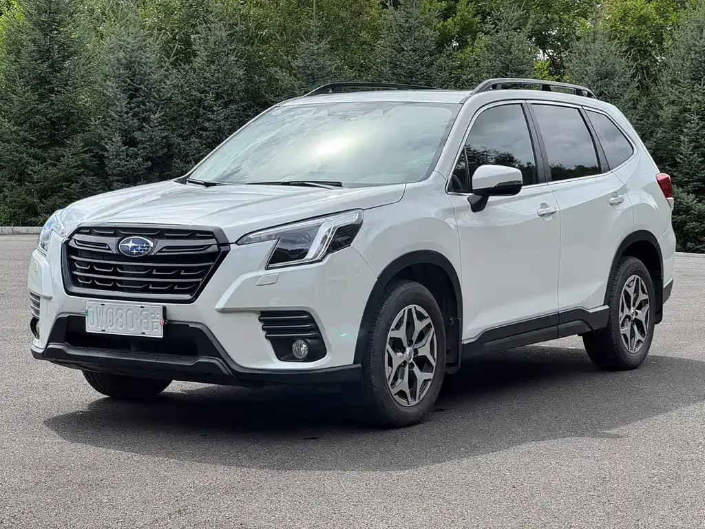 2022 Subaru Forester 2.0i AWD Luxury EyeSight