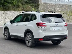 2022 Subaru Forester 2.0i AWD Luxury EyeSight, белый — фото 4