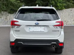 2022 Subaru Forester 2.0i AWD Luxury EyeSight, белый — фото 5
