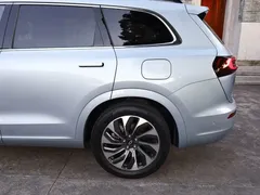 2024 Aito M7 1.5T Smart Driving 4WD Max 5-seat, синий — фото 17
