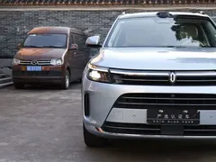 2024 Aito M7 1.5T Smart Driving 4WD Max 5-seat, синий — фото 21
