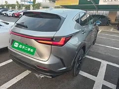 2022 Lexus NX 350h 2WD — фото 7