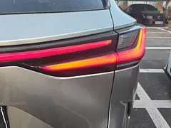 2022 Lexus NX 350h 2WD — фото 8