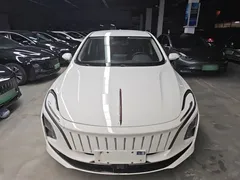 2023 Hongqi E-QM5 EV 620km PLUS, белый — фото 3
