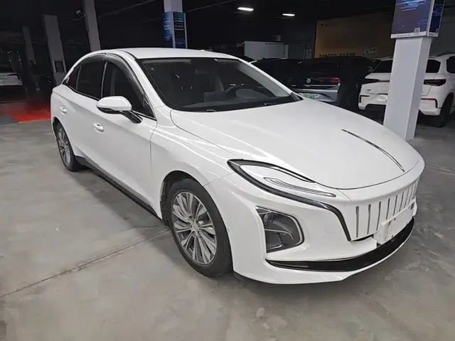 2023 Hongqi E-QM5 EV 620km PLUS