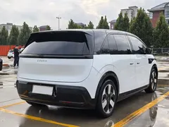 2025 Zeekr Mix Long Range ADAS, белый — фото 9