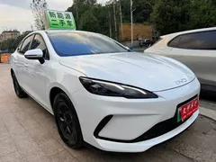 2025 BYD Seal 05 PHEV DM-i Smart Drive 55km Luxury, белый — фото 3