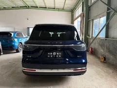 2026 Aito M9 EREV Ultra 5-seat, синий — фото 3