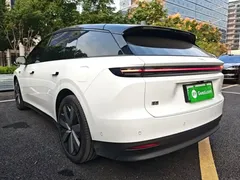 2025 Li Auto i6 4WD Standard, белый — фото 5