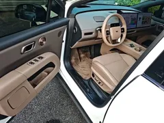 2025 Li Auto i6 4WD Standard, белый — фото 16