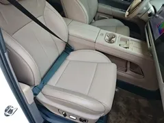 2025 Li Auto i6 4WD Standard, белый — фото 25