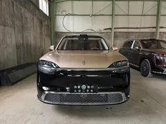 2026 Aito M9 EREV Ultimate Long Wheelbase 6-seat, чёрный — фото 2