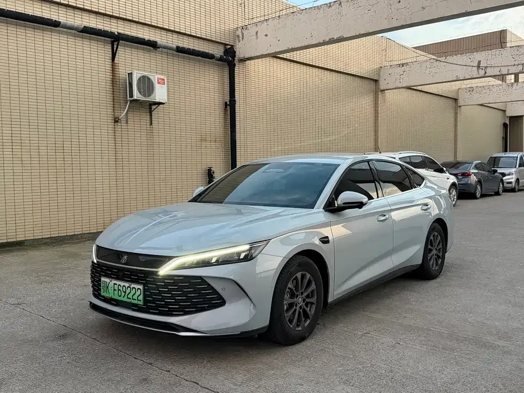 2025 BYD Qin L PHEV 80km Leading Smart Driving
