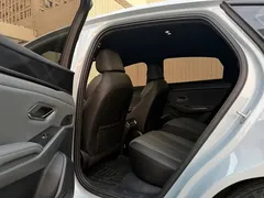 2025 BYD Qin L PHEV 80km Leading Smart Driving — фото 6