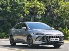 2025 BYD Qin PLUS DM-i PHEV Smart Driving 128km Advance — фото 3