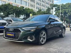 2021 Audi A3 L Limousine 35 TFSI Fashion, зелёный — фото 1