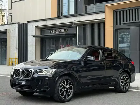 2022 BMW X4 25i M Sport Package