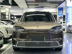 2026 Aito M9 EREV Ultra 6-seat — фото 2