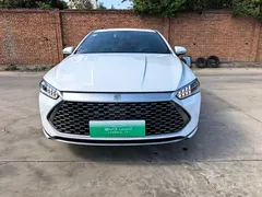 2021 BYD Qin PLUS DM-i PHEV 55km Flagship, белый — фото 2
