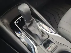 2021 Toyota Corolla Hybrid 1.8L E-CVT Elite, белый — фото 13