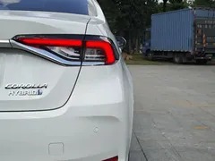2021 Toyota Corolla Hybrid 1.8L E-CVT Elite, белый — фото 18