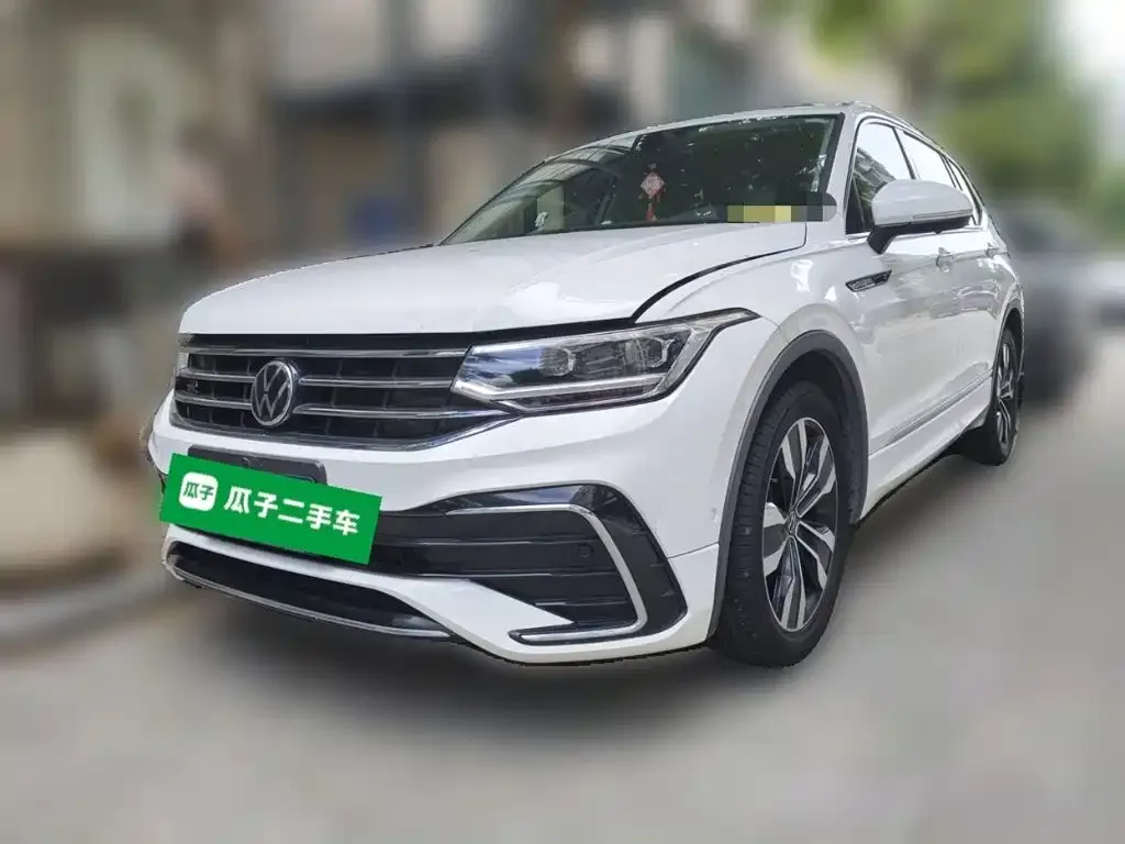 2022 Volkswagen Tiguan L 330TSI AT 2WD R-Line