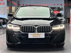 2022 BMW 5 Series 530Li Premium M Sport Package, чёрный — фото 2