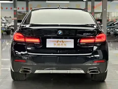 2022 BMW 5 Series 530Li Premium M Sport Package, чёрный — фото 9