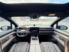 2026 Nio ES8 6-seat Executive Signature, чёрный — фото 8