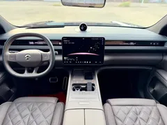 2026 Nio ES8 6-seat Executive Signature, чёрный — фото 13