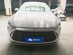 2024 BYD Qin PLUS Honor DM-i PHEV 55km Leading, белый — фото 2