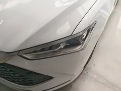 2024 BYD Qin PLUS Honor DM-i PHEV 55km Leading, белый — фото 5