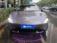 2024 Xiaomi SU7 RWD Standard Founder Edition — фото 2