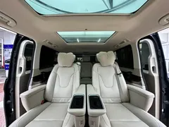 2022 Mercedes-Benz V-Class V 260 L Long Wheelbase Premium, чёрный — фото 32