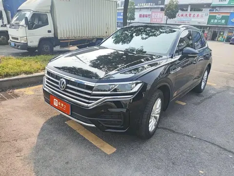 2020 Volkswagen Touareg 2.0TSI