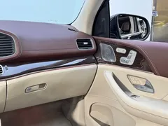 2021 Mercedes-Benz Maybach GLS 480 4MATIC, зелёный — фото 23
